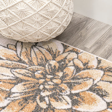 Giglio Modern Botanical Flower Area Rug